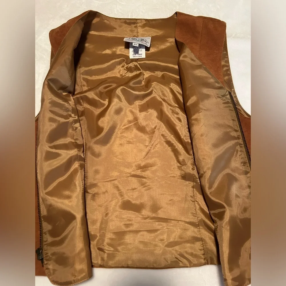 River Ridge faux suede brown vest with front zipper size LP